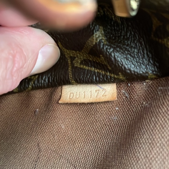 LOUIS VUITTON Monogram Totally MM - Picture 8 of 12